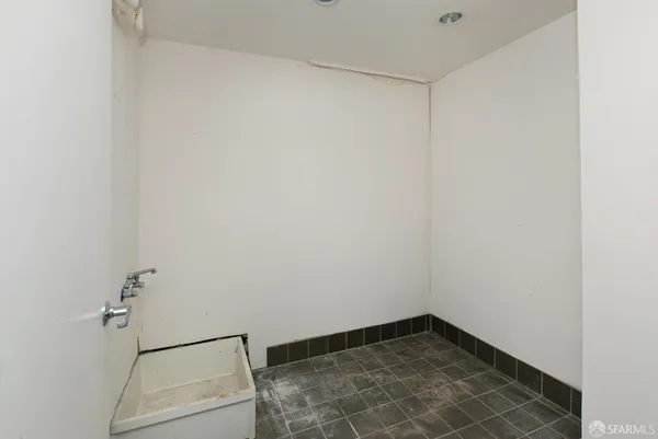 $1,200,000 | 566 South Van Ness Avenue, Unit COMM1, San Francisco, CA 94110