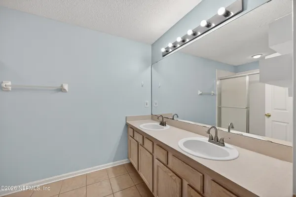 $2,200 | 13727 Richmond Park Drive North, Unit 105, Jacksonville, FL 32224