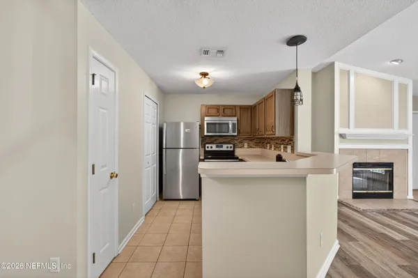 $2,200 | 13727 Richmond Park Drive North, Unit 105, Jacksonville, FL 32224