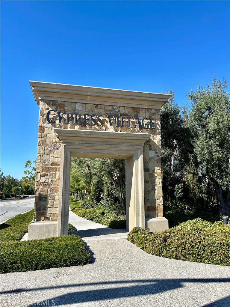 104 Briarberry Irvine, CA 92618 - Photo 21 of 27 a view of a building with garden