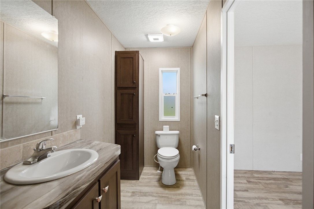 289 Bauknight Road Mountain Rest, SC 29664 - Photo 20 of 36 This clean and bright bathroom offers a fresh aesthetic and functional design.