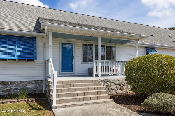 $585,000 | 120 Pearl Drive, Beaufort, NC 28516