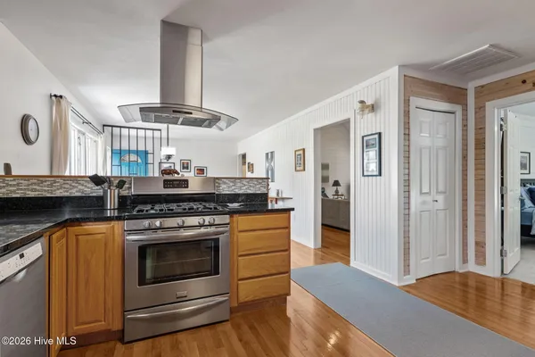 $585,000 | 120 Pearl Drive, Beaufort, NC 28516