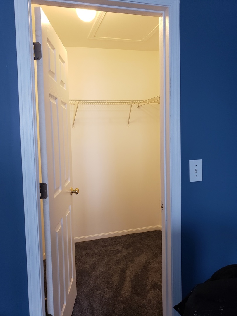 334 Spring Valley Way Round Lake, IL 60073 - Photo 19 of 26 a view of a small space