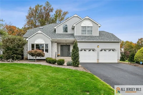 $1,100,000 | 98 King Street, Edison, NJ 08820