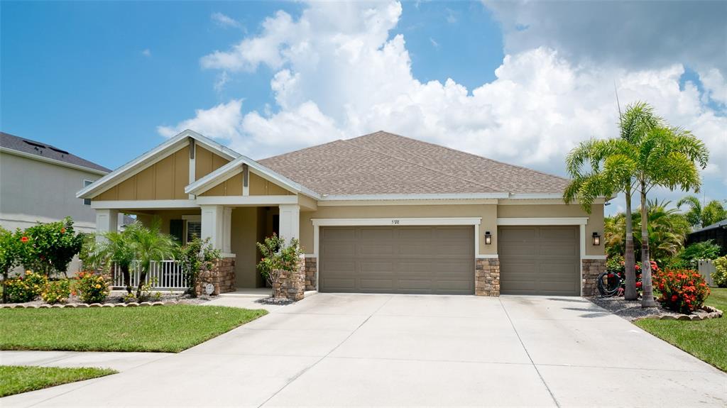 5738 Hydrangea Circle Sarasota, FL 34238 - Photo 1 of 1 Elevation