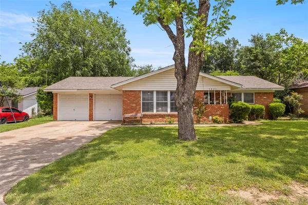$312,000 | 1021 Blue Lake Drive, Fort Worth, TX 76103