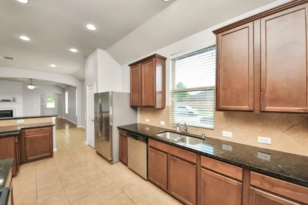 $2,250 | 3211 Norville Lane, Houston, TX 77047