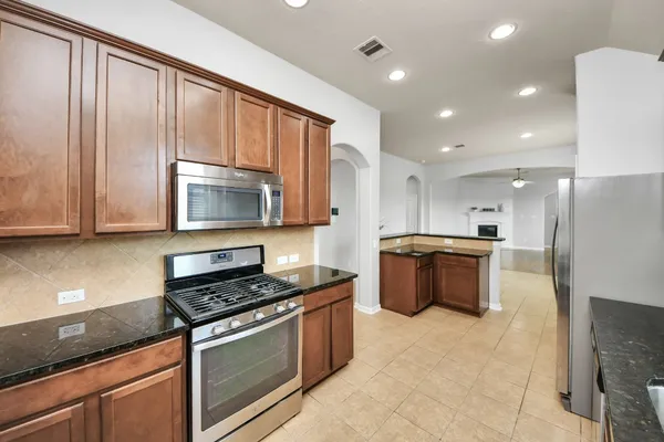 $2,250 | 3211 Norville Lane, Houston, TX 77047