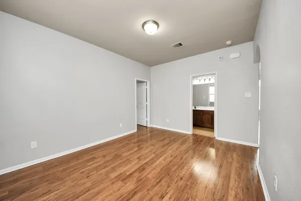 $2,250 | 3211 Norville Lane, Houston, TX 77047