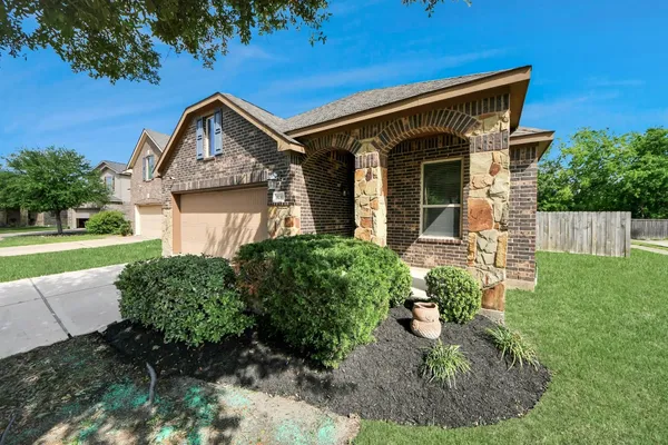 $2,250 | 3211 Norville Lane, Houston, TX 77047