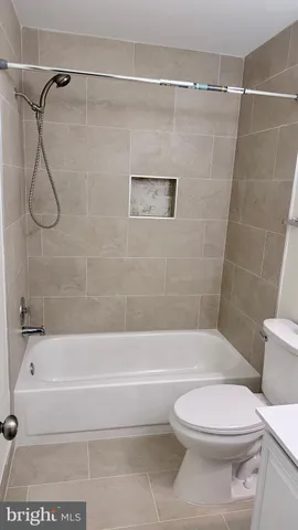 $3,200 | 6033 Joust Lane, Alexandria, VA 22315