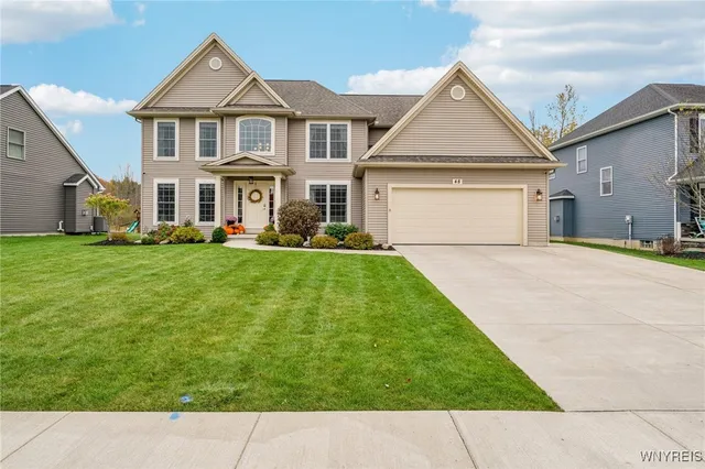 $625,000 | 48 Worthington Lane, Lancaster, NY 14086