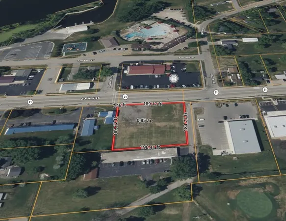 $99,900 | 1110 East Main Street, Omro, WI 54963