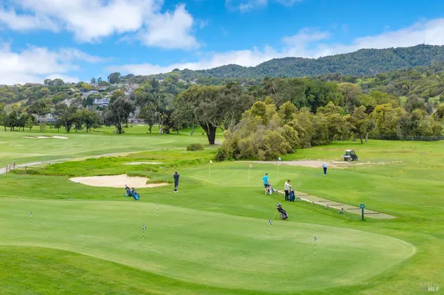 a view of an outdoor space