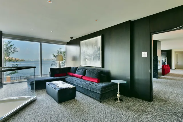 a view of utility room