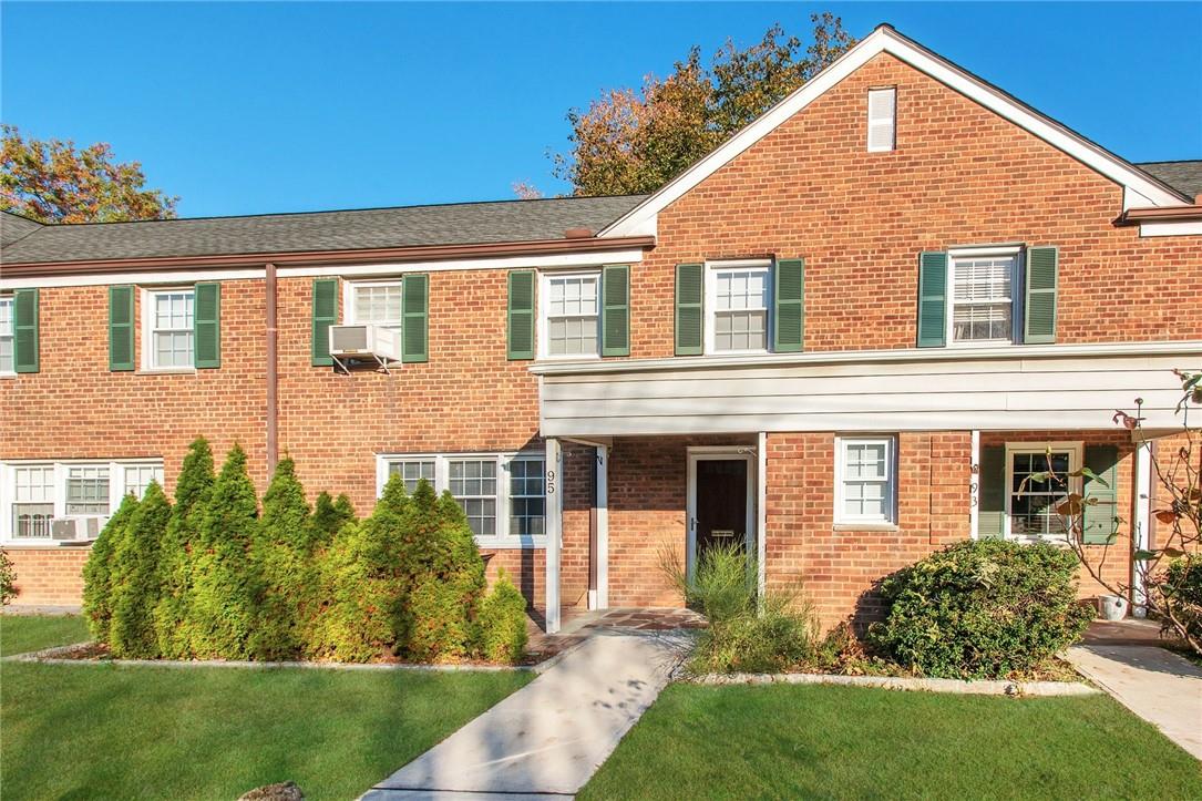 95 Robins Road, Unit 95 New Rochelle, NY 10801 - Photo 1 of 1 Private Entrance