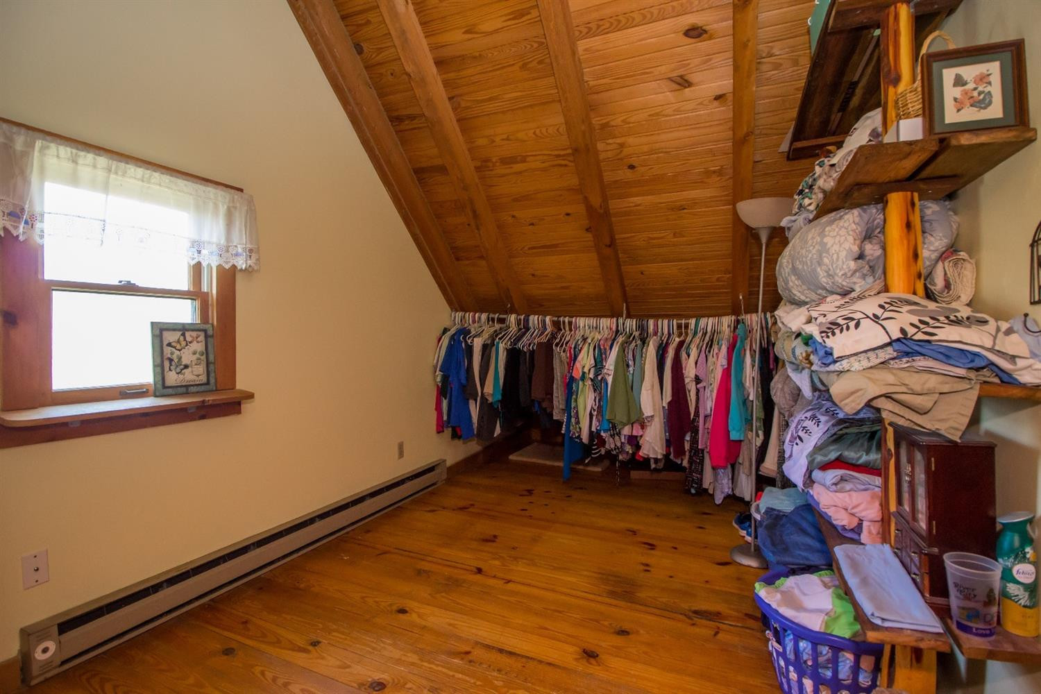 2970 Pollard Road Nicholasville, KY 40356 - Photo 25 of 42 Upstairs small bedroom with a closet.