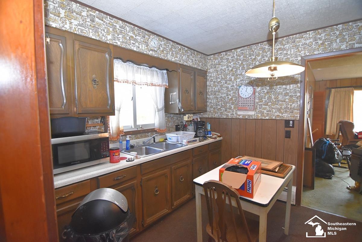 475 Riley Street Dundee, MI 48131 - Photo 10 of 16