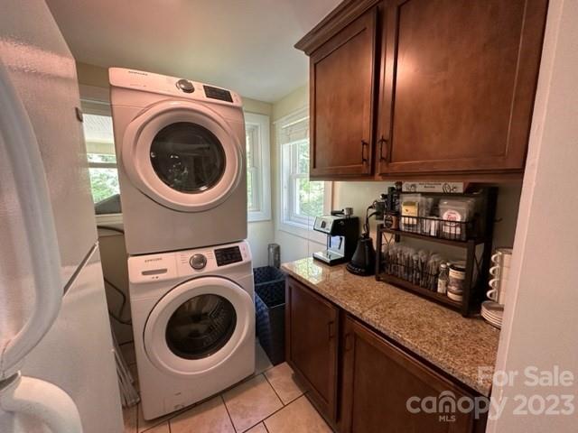 34 Coosa Rdg Drive Whittier, NC 28789 - Photo 30 of 44 a view of a kitchen with washer and dryer
