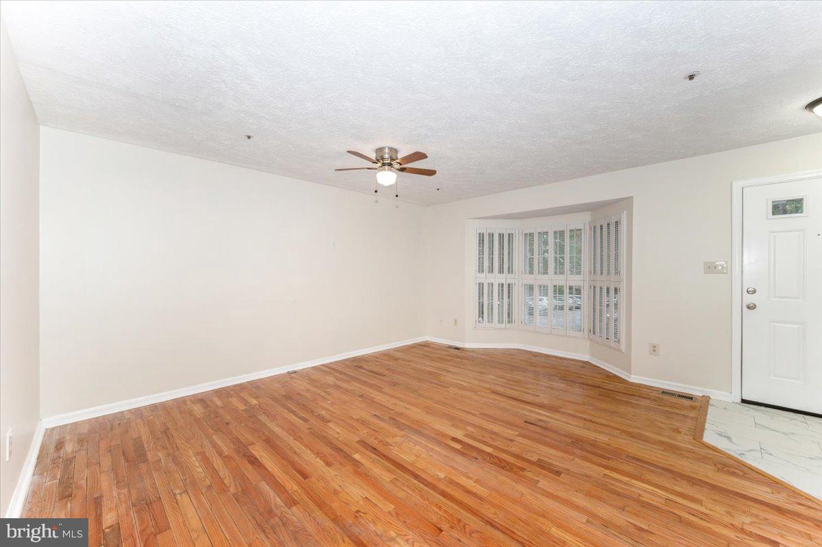 19235 Cross Ridge Drive Germantown, MD 20874 - Photo 5 of 49