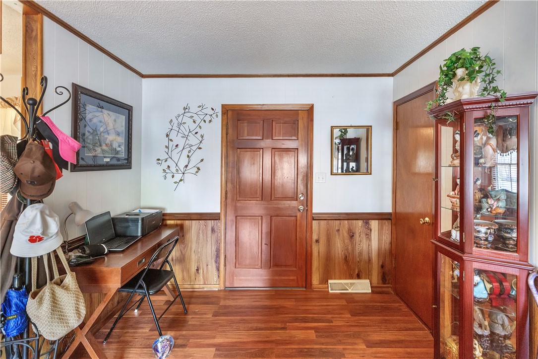 303 Meadow Drive Seneca, SC 29678 - Photo 5 of 31