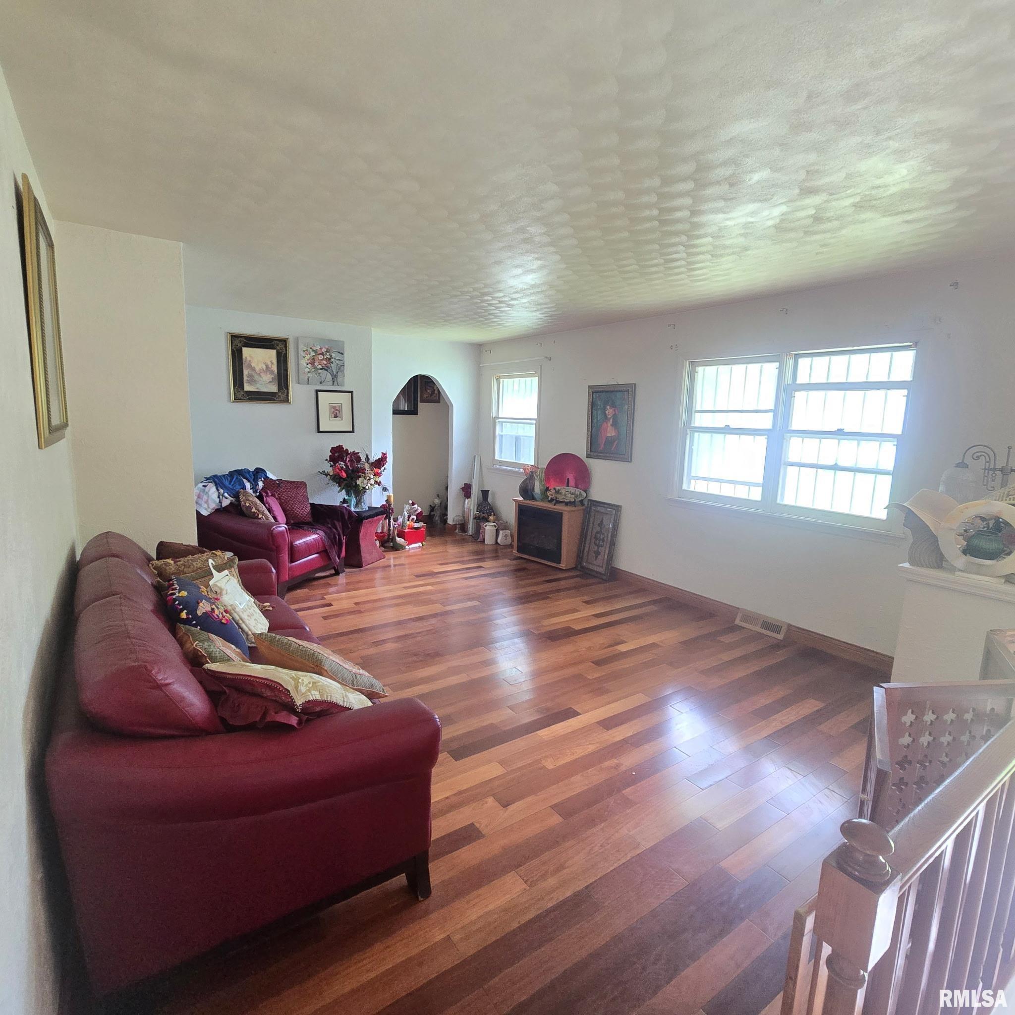3013 West Westport Road Peoria, IL 61615 - Photo 3 of 12