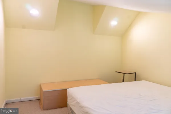 $2,300 | 9804 Hellingly Place, Unit 103, Montgomery Village, MD 20886