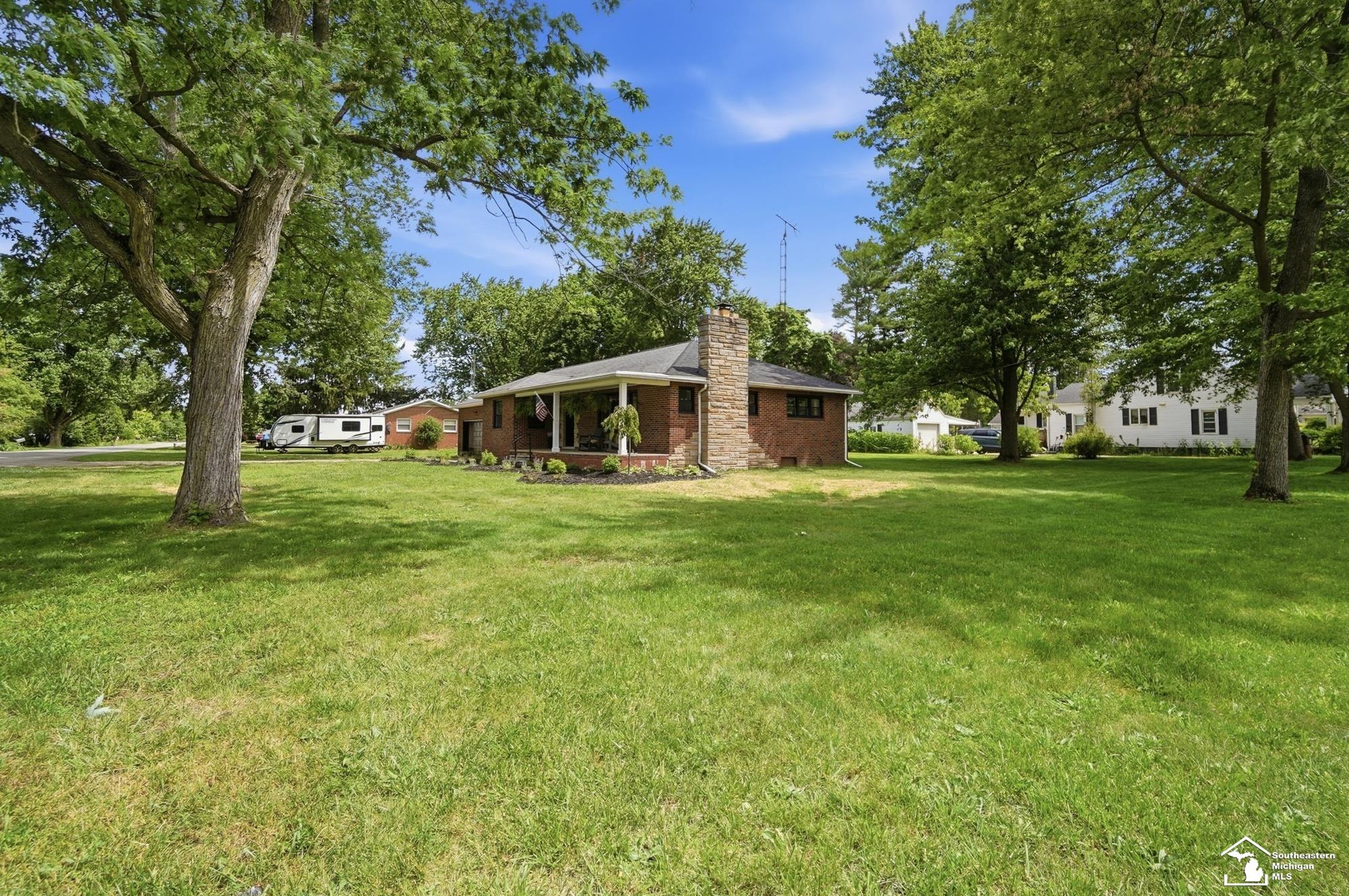 12512 Maxwell Road Carleton, MI 48117 - Photo 4 of 51