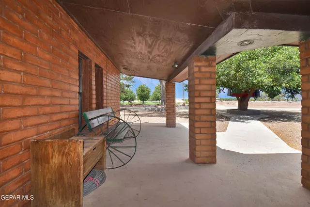 $320,000 | 15368 Highway 80 Fabens Tx 79838, Fabens, TX 79838