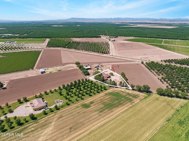 $320,000 | 15368 Highway 80 Fabens Tx 79838, Fabens, TX 79838