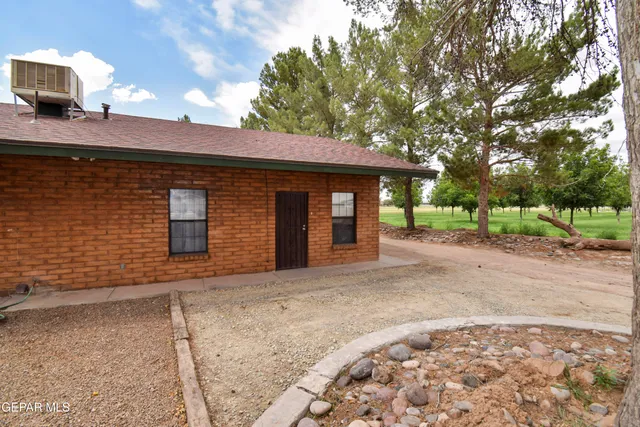$320,000 | 15368 Highway 80 Fabens Tx 79838, Fabens, TX 79838