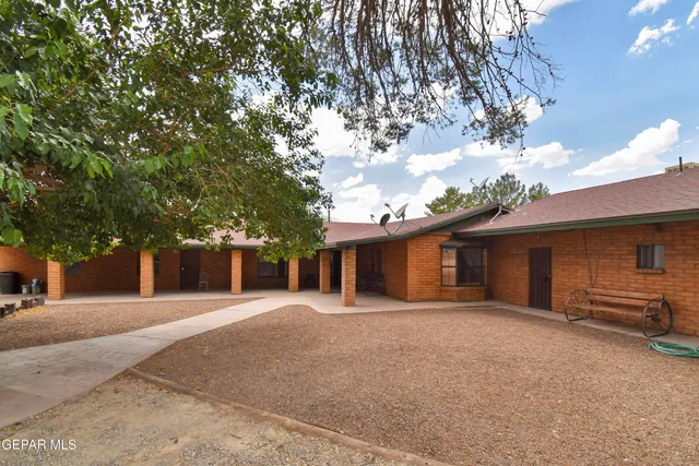 $320,000 | 15368 Highway 80 Fabens Tx 79838, Fabens, TX 79838