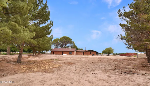 $320,000 | 15368 Highway 80 Fabens Tx 79838, Fabens, TX 79838