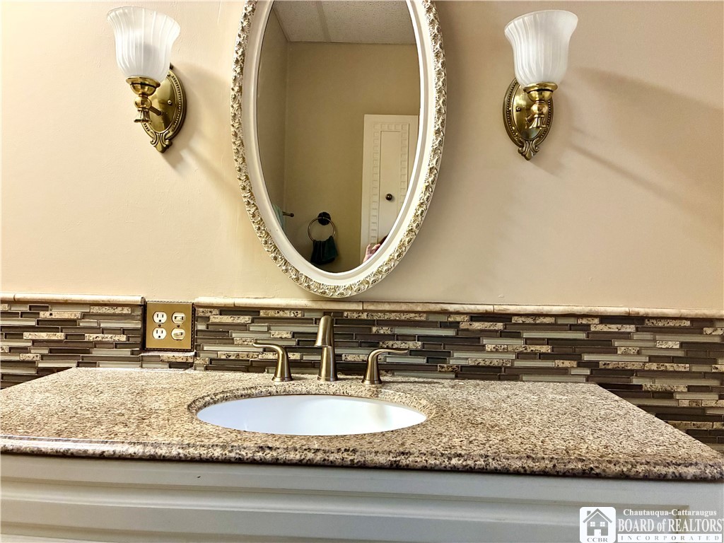 214 Palmer Street Jamestown, NY 14701 - Photo 17 of 35