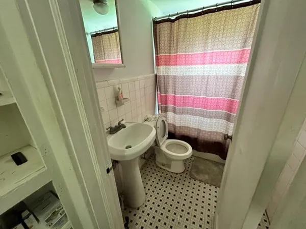 $425,000 | 2307 Wilson Street, Hollywood, FL 33020