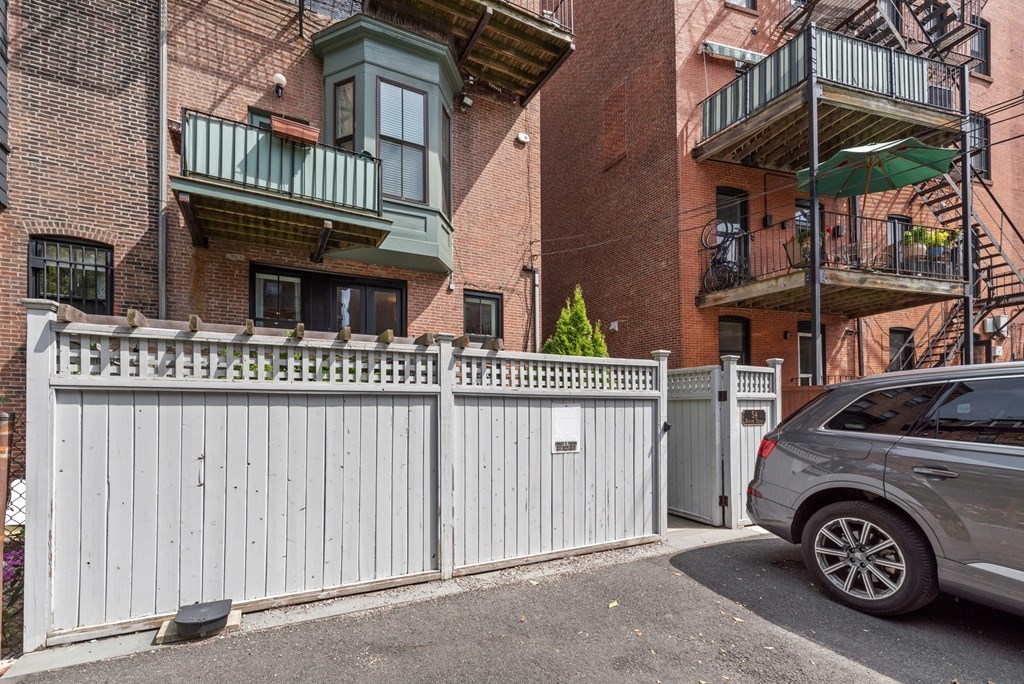 54 Rutland Square, Unit 1 Boston, MA 02118 - Photo 23 of 24 Gallery Image 23