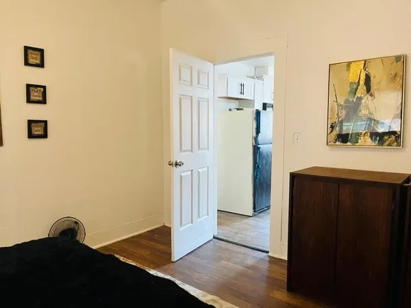 $299,000 | 824 North Willis Street, Visalia, CA 93291