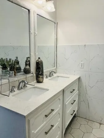 $299,000 | 824 North Willis Street, Visalia, CA 93291