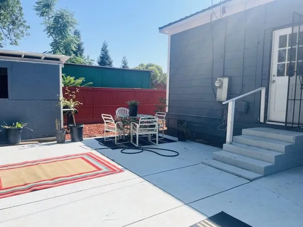 $299,000 | 824 North Willis Street, Visalia, CA 93291