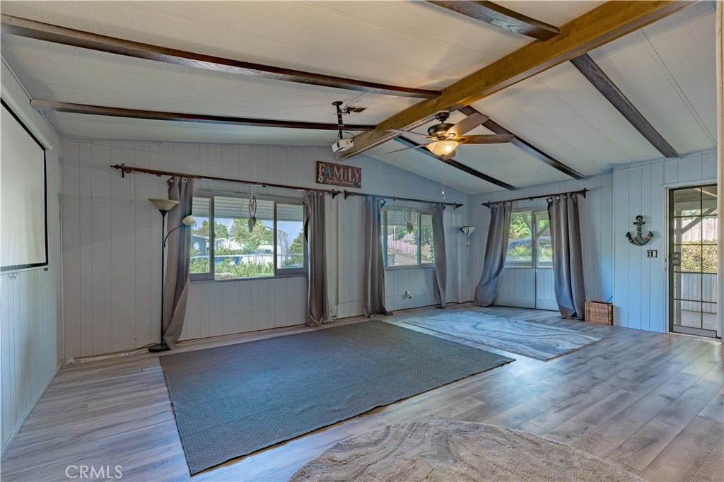 33441 Windmill Road Wildomar, CA 92595 - Photo 13 of 41 Living Room