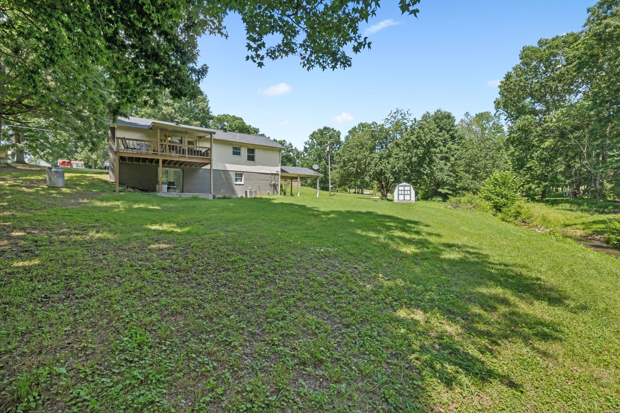 630 Lakeview Court Tennessee Ridge, TN 37178 - Photo 30 of 33