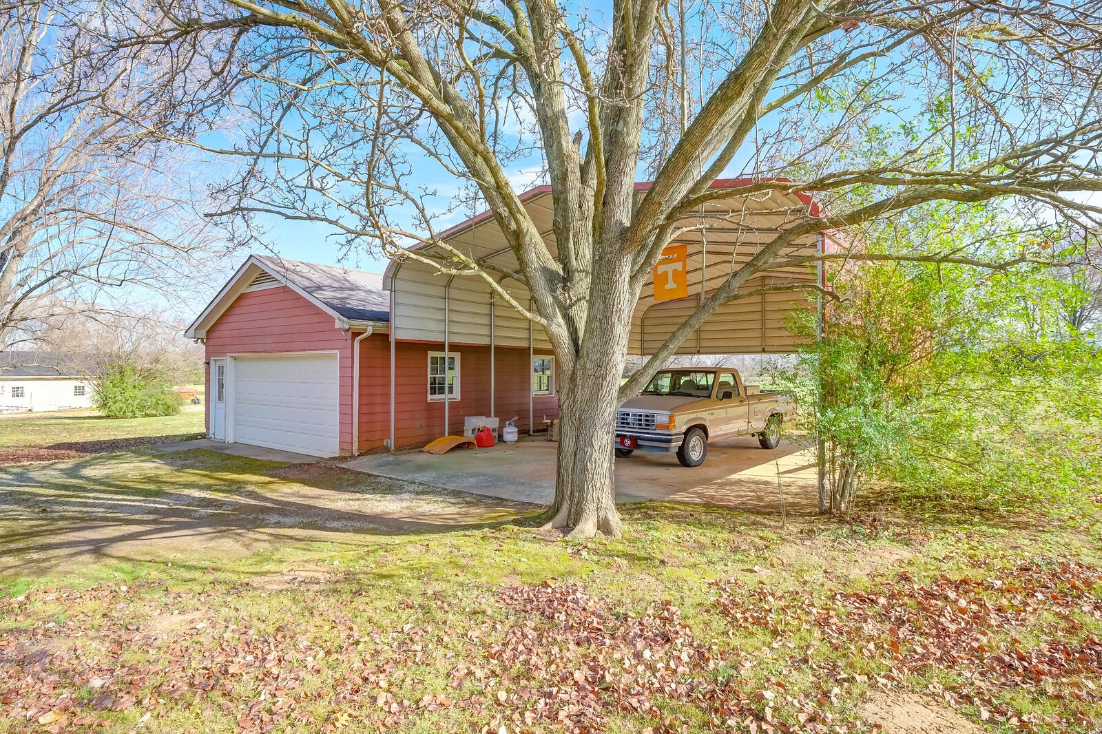 2421 Zion Road Columbia, TN 38401 - Photo 36 of 40 Gallery Image 36