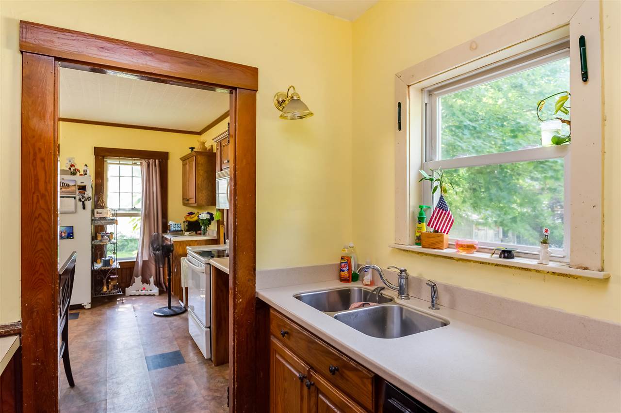 7 King Street Rochester, NH 03867 - Photo 11 of 30