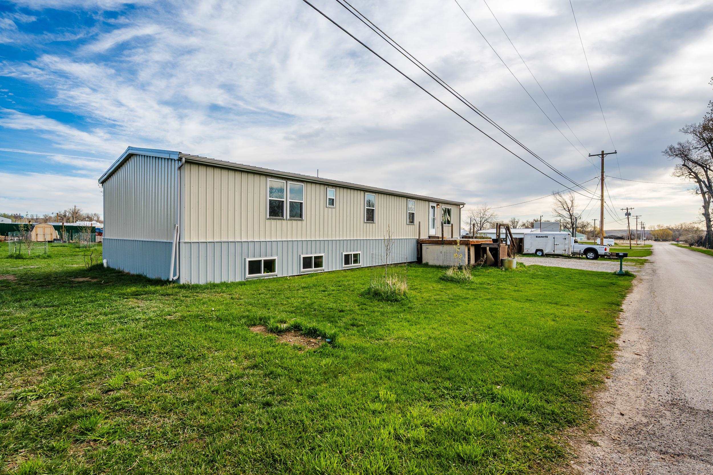 210 McKinney Street Buffalo, WY 82834 - Photo 1 of 23