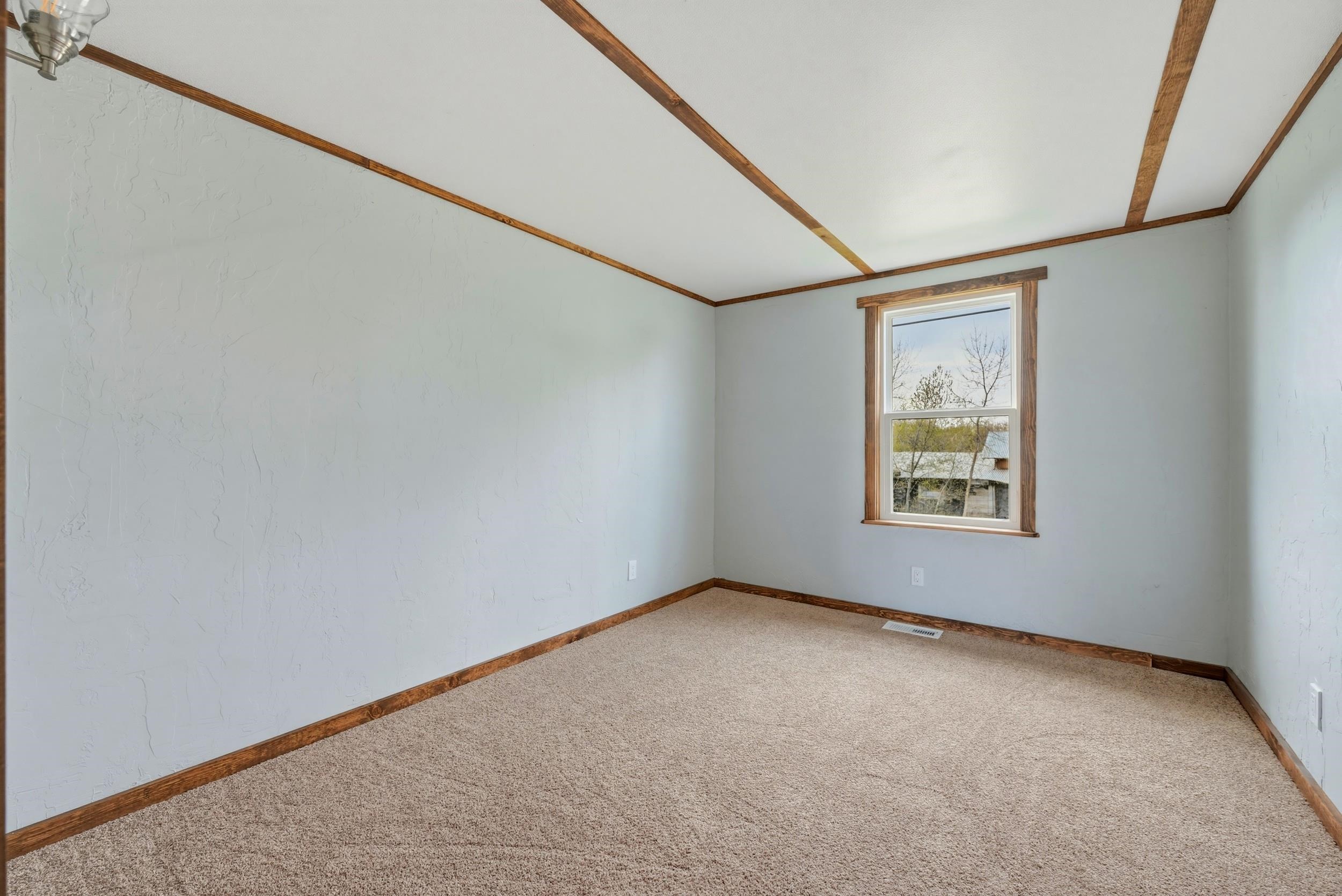 210 McKinney Street Buffalo, WY 82834 - Photo 9 of 23