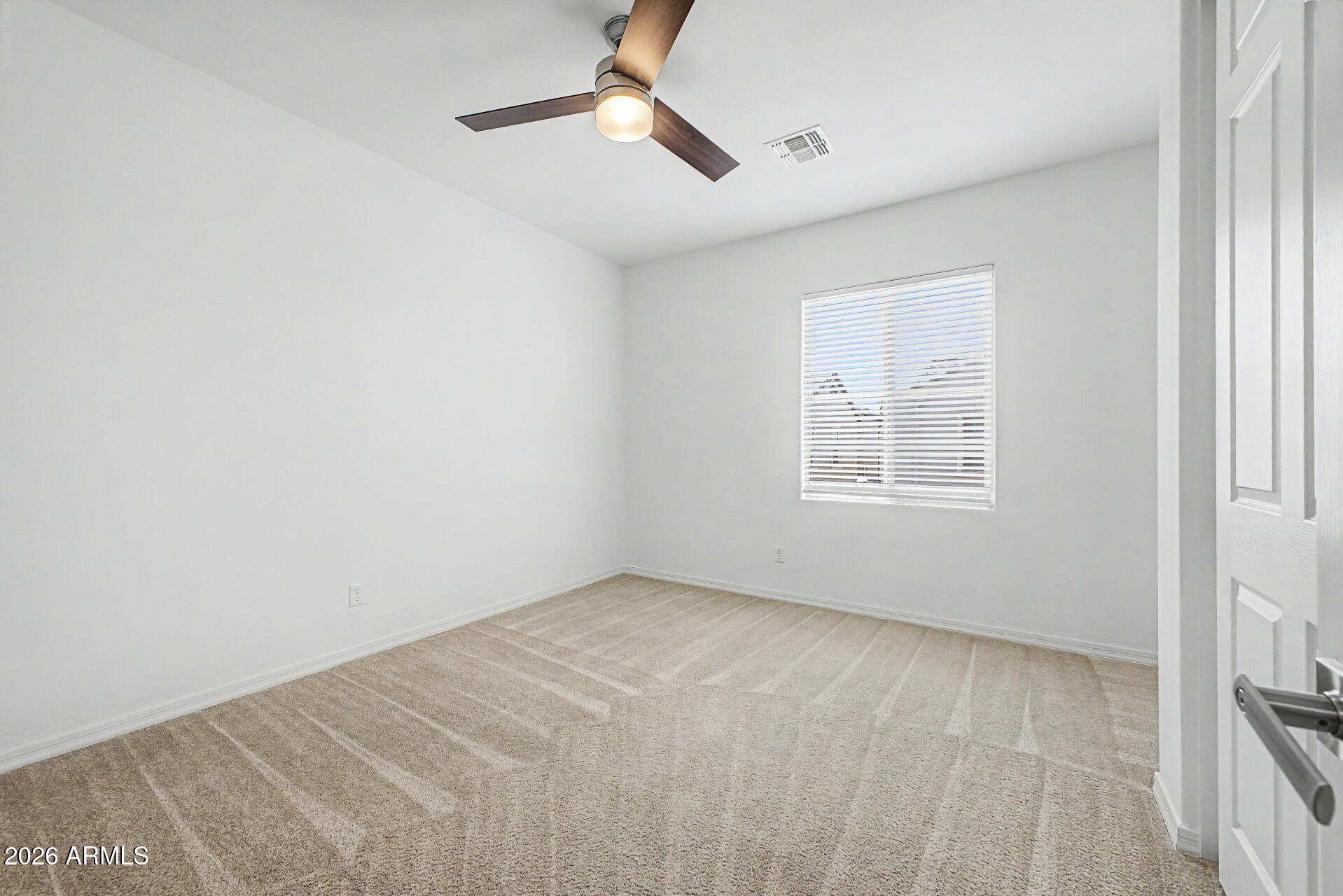 1682 South Follett Way Gilbert, AZ 85295 - Photo 23 of 46 25 - Follett