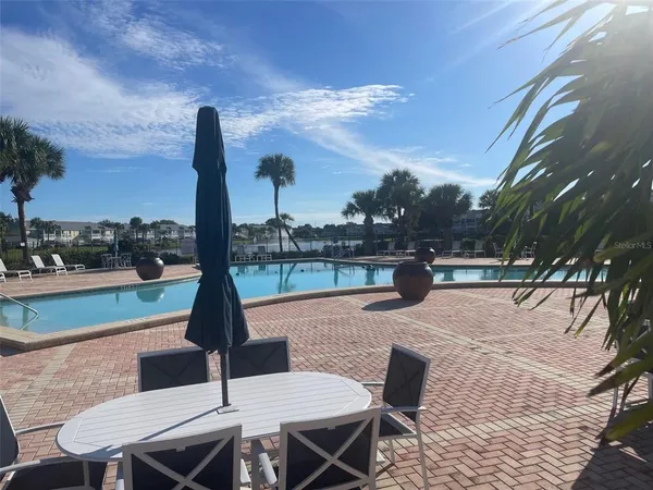 $1,800 | 249 Pompano Drive Southeast, Unit D, St. Petersburg, FL 33705