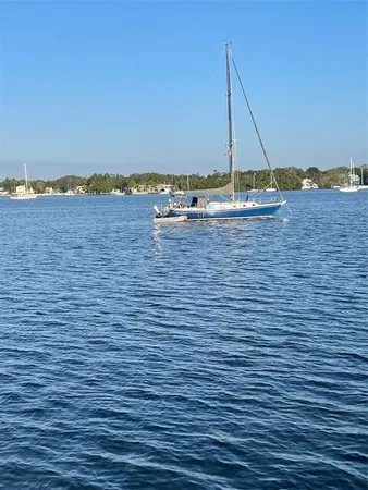 $1,800 | 249 Pompano Drive Southeast, Unit D, St. Petersburg, FL 33705