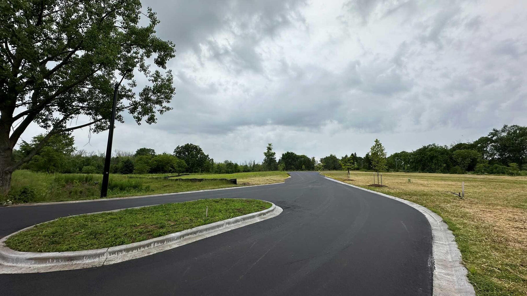 3620 West Club Circle Mequon, WI 53092 - Photo 7 of 8 1945561-7